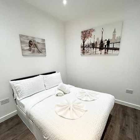 Immaculate Flat In West Croydon Apartamento Exterior foto