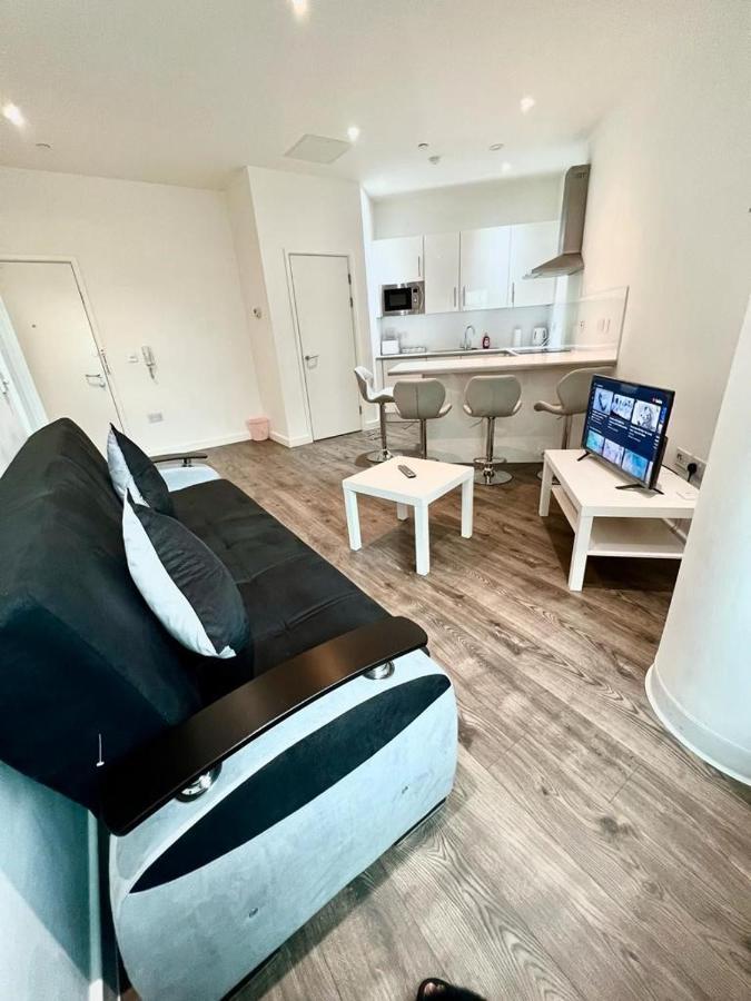 Immaculate Flat In West Croydon Apartamento Exterior foto